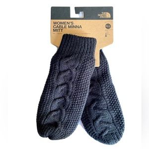 NWT The North Face Women’s Cable Minna Mitt